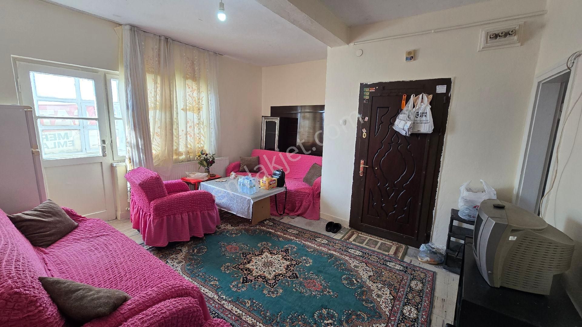 Gülveren Mah 1+1 Kat 'ta Ön Cephe Pazarlıklı - Görsel 17