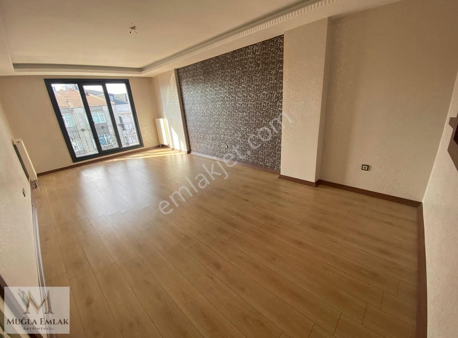 Muğla Emlaktan Cadde Üstü 140m 3+1 Asansörlü Ferah Daire - Görsel 6