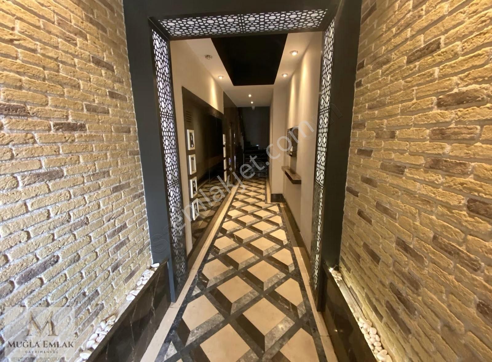 Muğla Emlaktan Cadde Üstü 140m 3+1 Asansörlü Ferah Daire - Görsel 12