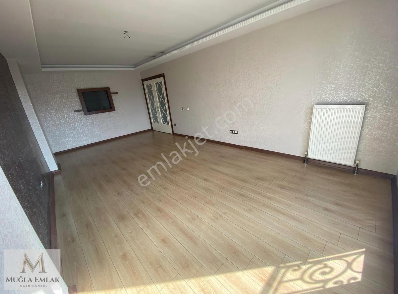 Muğla Emlaktan Cadde Üstü 140m 3+1 Asansörlü Ferah Daire - Görsel 21