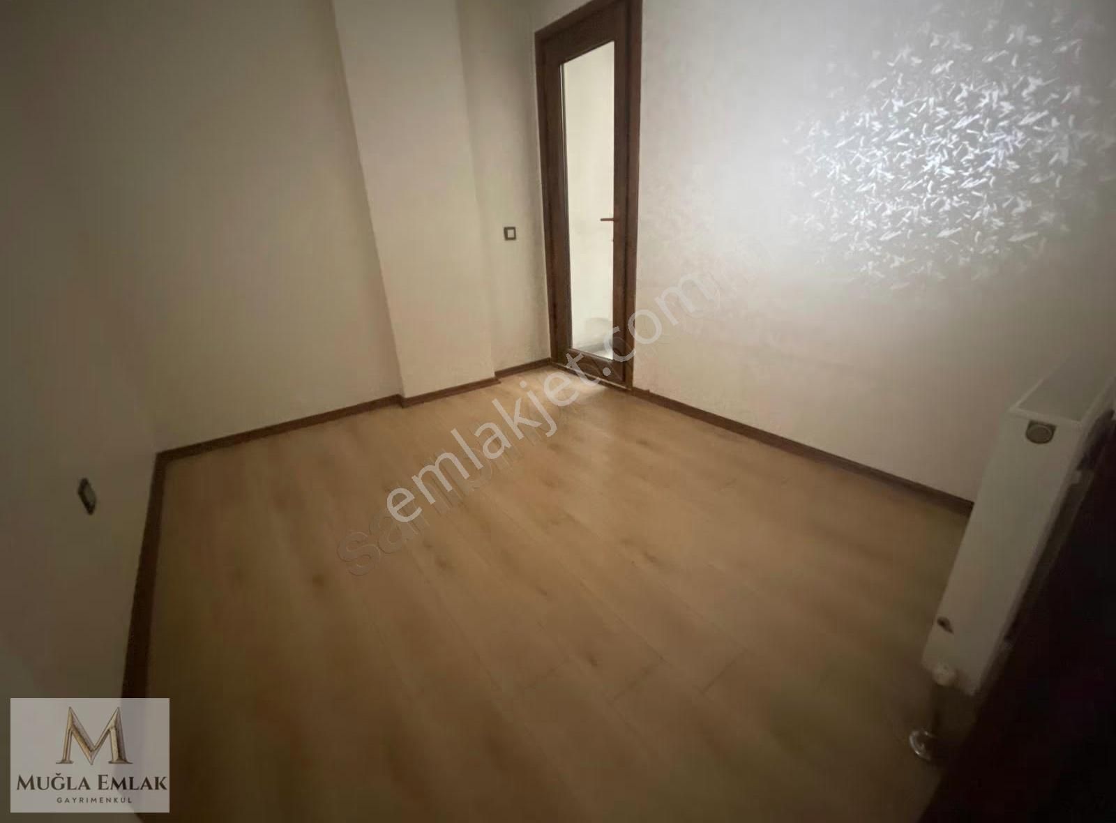 Muğla Emlaktan Cadde Üstü 140m 3+1 Asansörlü Ferah Daire - Görsel 19
