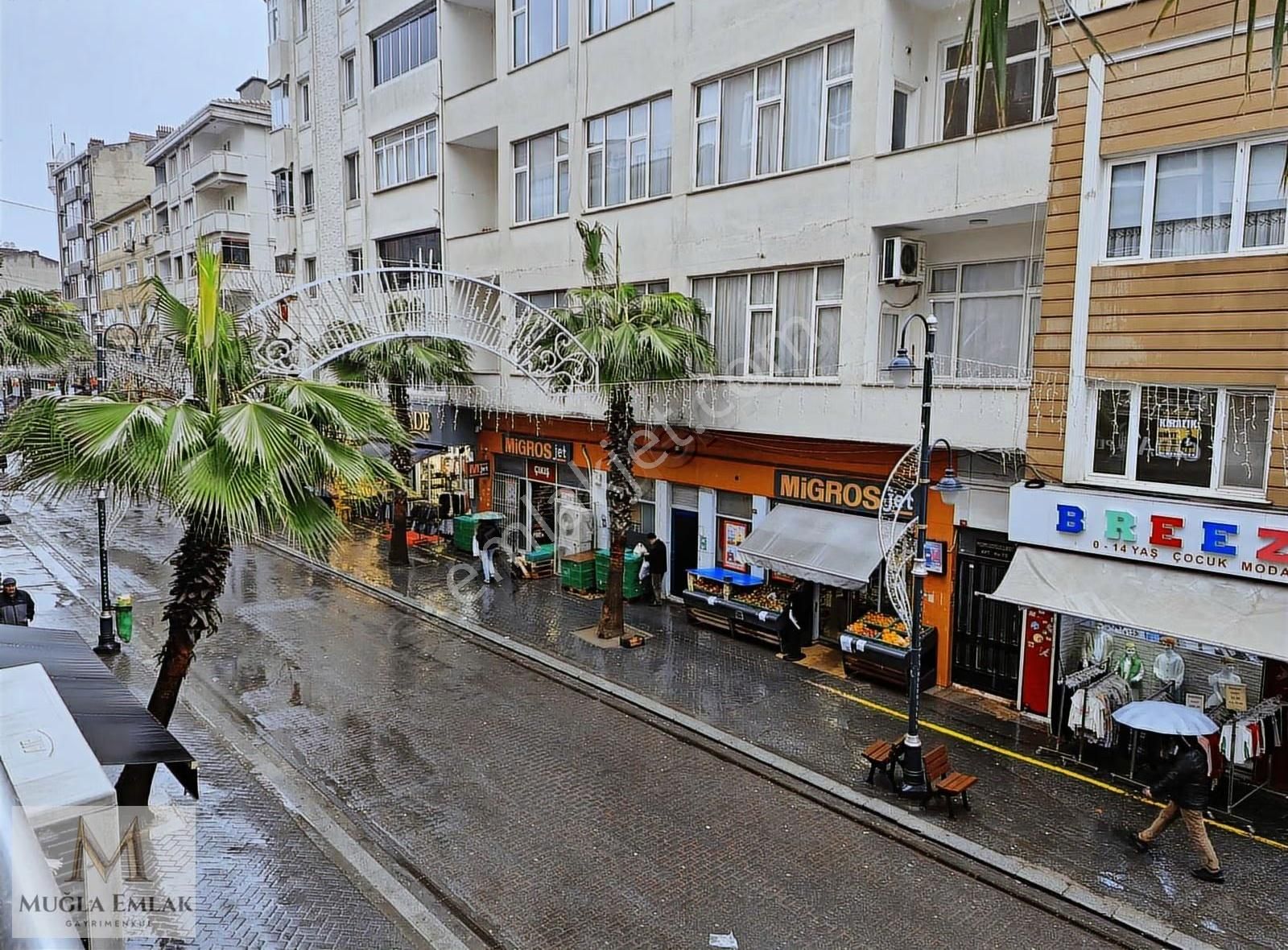 Muğla Emlaktan Bağlarbaşı Yürüme Yolunda 140m 3+1 Daire