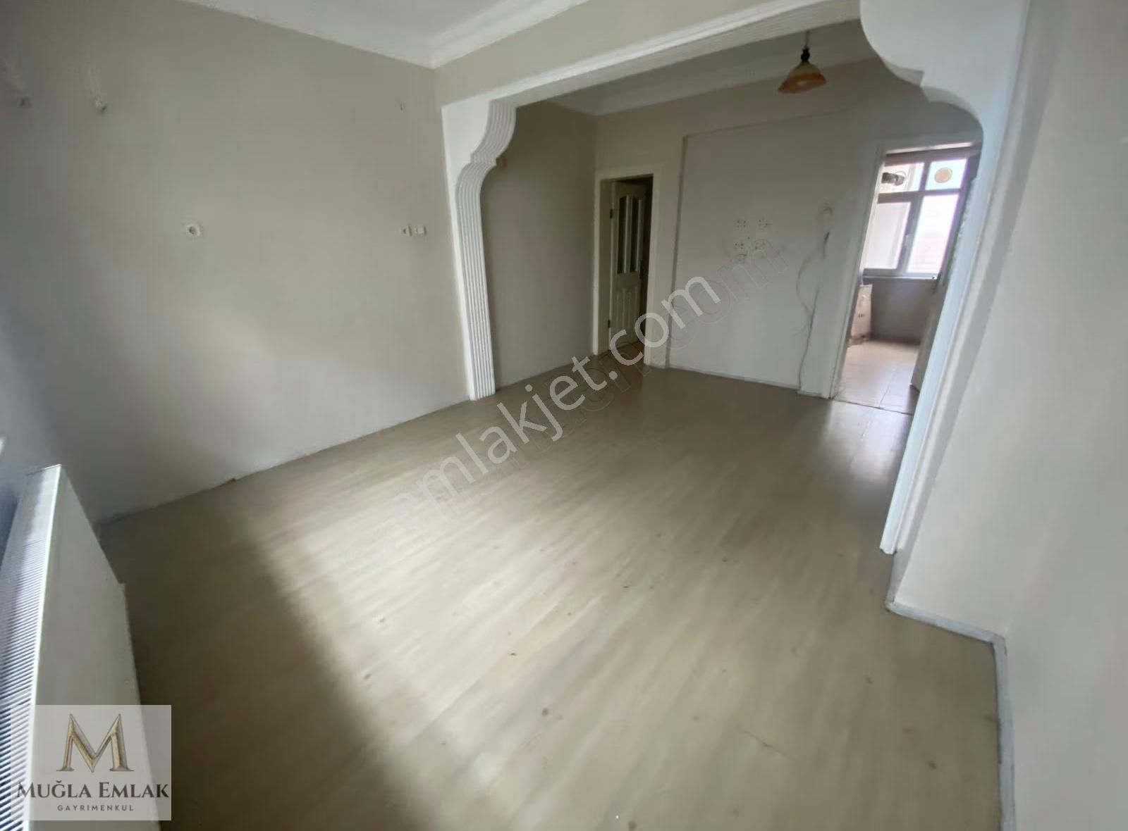 Muğla Emlaktan Kavaklı Sokakta 90m 2+1 Ferah Daire - Görsel 2