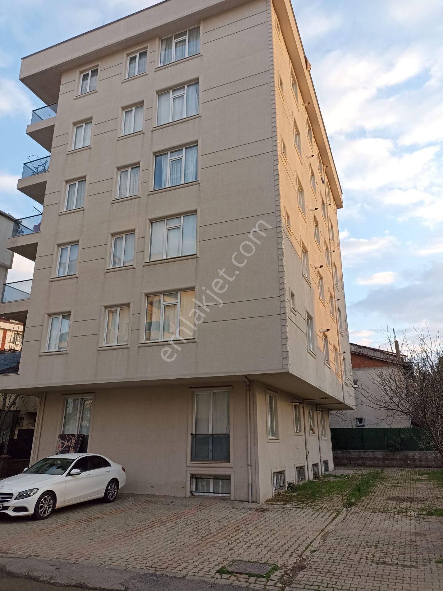 Sahibinden Fırsat! Adil Mahallesi’nde Merkezi Konum 3+1 - Görsel 2