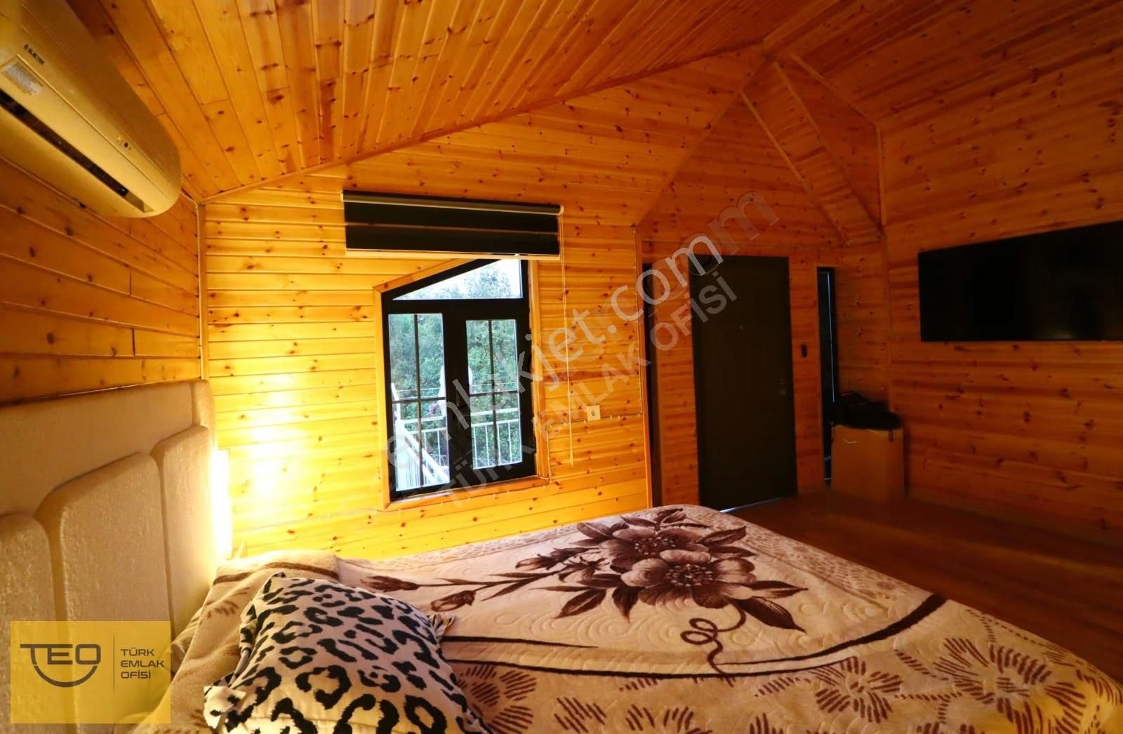 Türk Emlak'tan Satılık Arsa İçinde Şık Peyzajlı Müstakil Ev - Görsel 5