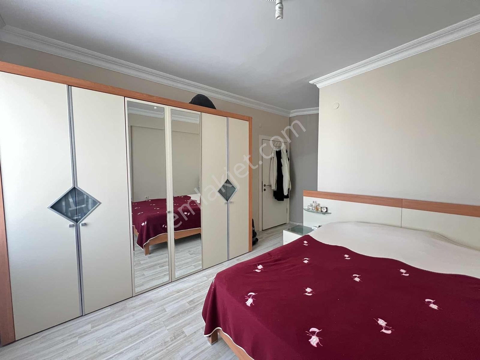 Ulaş Gayrimenkul Bahçelievler Mah.185m² 3+2asansörlü Satılık - Görsel 28