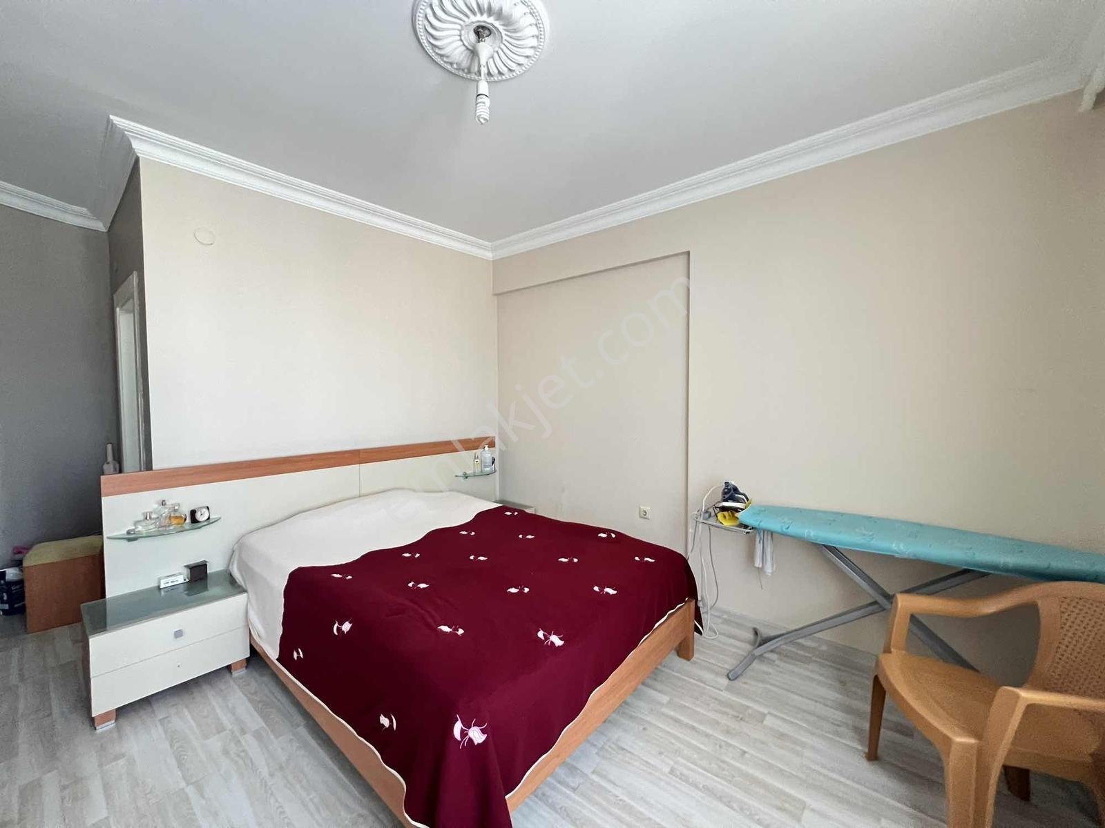 Ulaş Gayrimenkul Bahçelievler Mah.185m² 3+2asansörlü Satılık - Görsel 11
