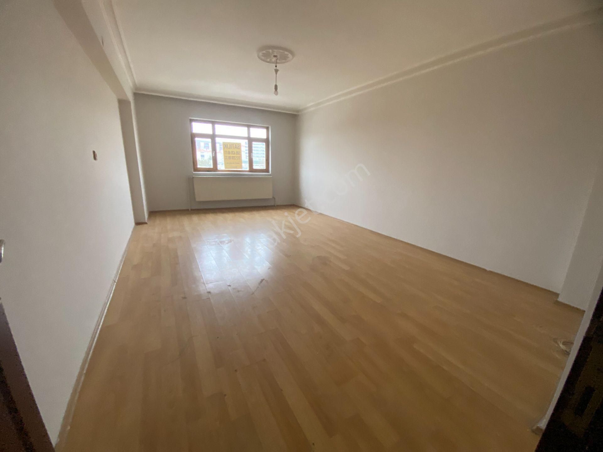 Sincan Pınarbaşı Mah. Köşe Başı 1.kat Asansörlü 135 M2 Satılık 3+1 Daire - Görsel 2