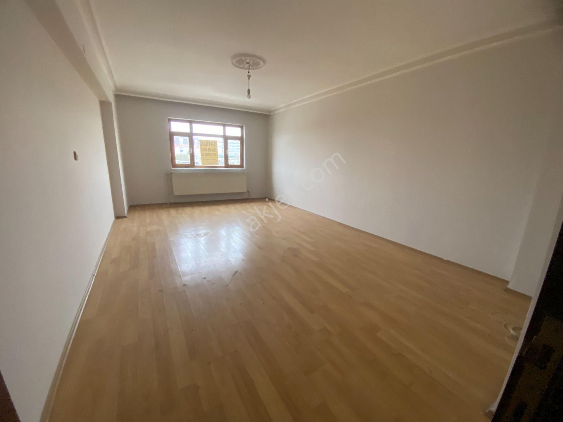 Sincan Pınarbaşı Mah. Köşe Başı 1.kat Asansörlü 135 M2 Satılık 3+1 Daire - Görsel 14