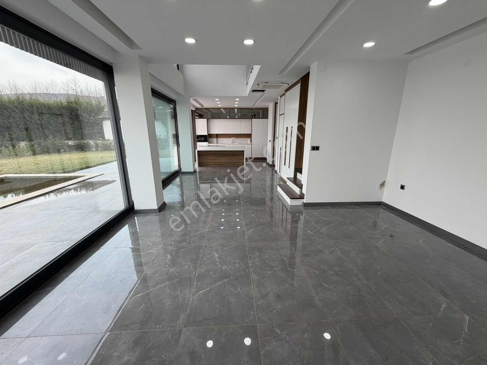 Tapu54 | Sapanca Yanık Mah. Satılık 4+1 Müstakil Havuzlu Villa - Görsel 9