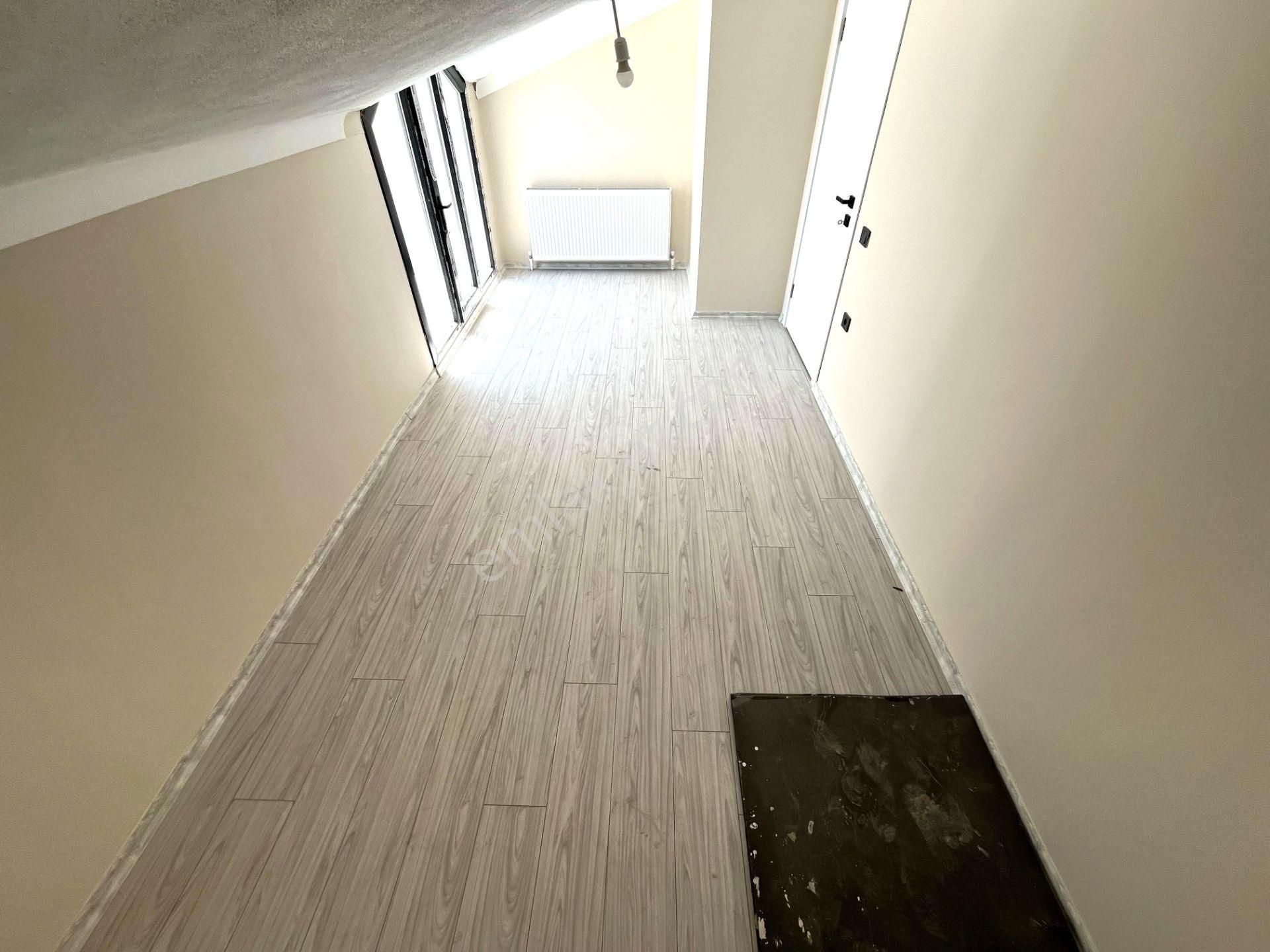 Aygül'den Burhaniye Merkez'de Ön Cephe Ayrı Mutfak Doğalgazlı Teraslı Asansörlü 3+1 Satılık Dubleks - Görsel 27