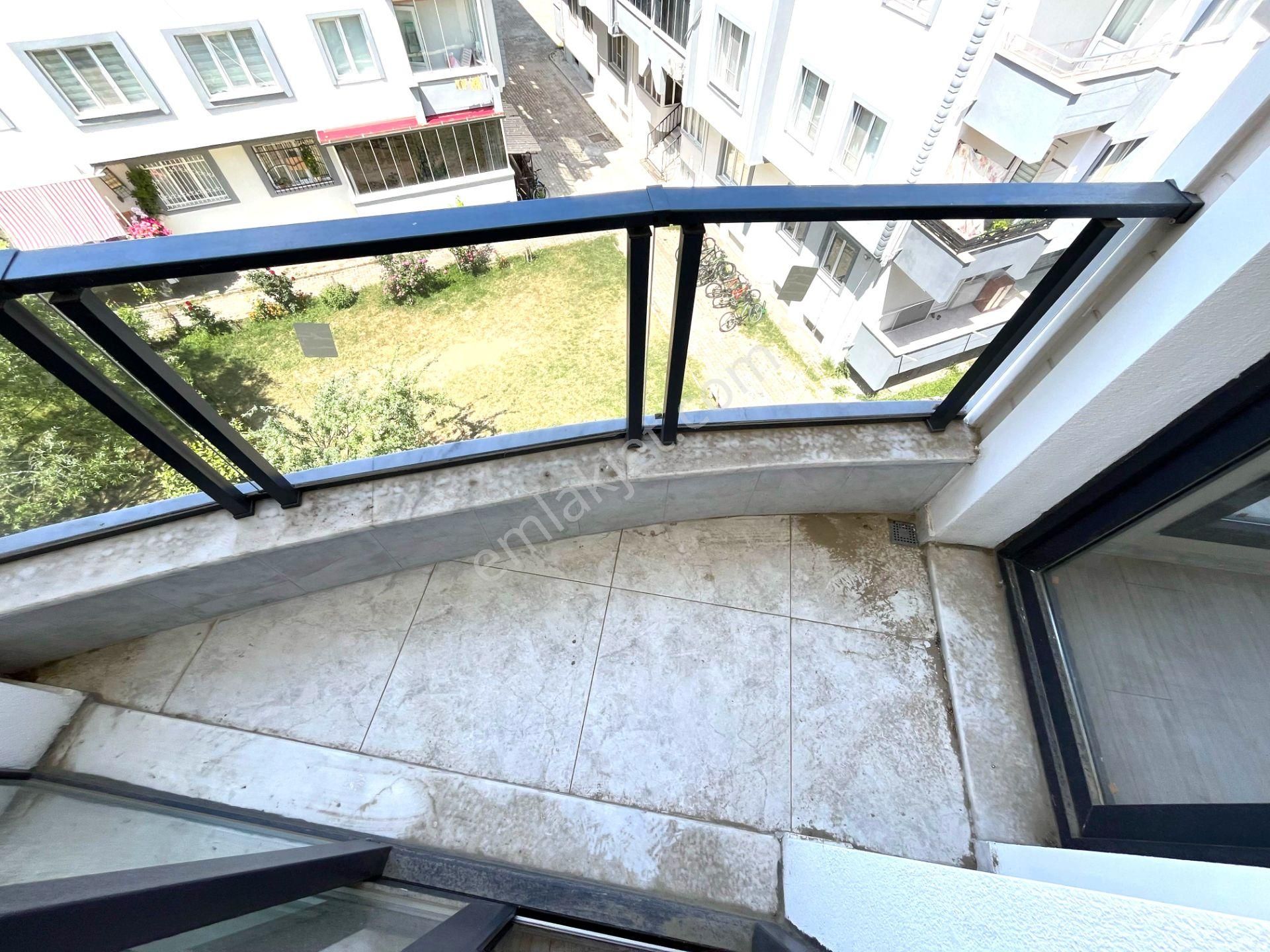 Aygül'den Burhaniye Merkez'de Ön Cephe Ayrı Mutfak Doğalgazlı Teraslı Asansörlü 3+1 Satılık Dubleks - Görsel 20