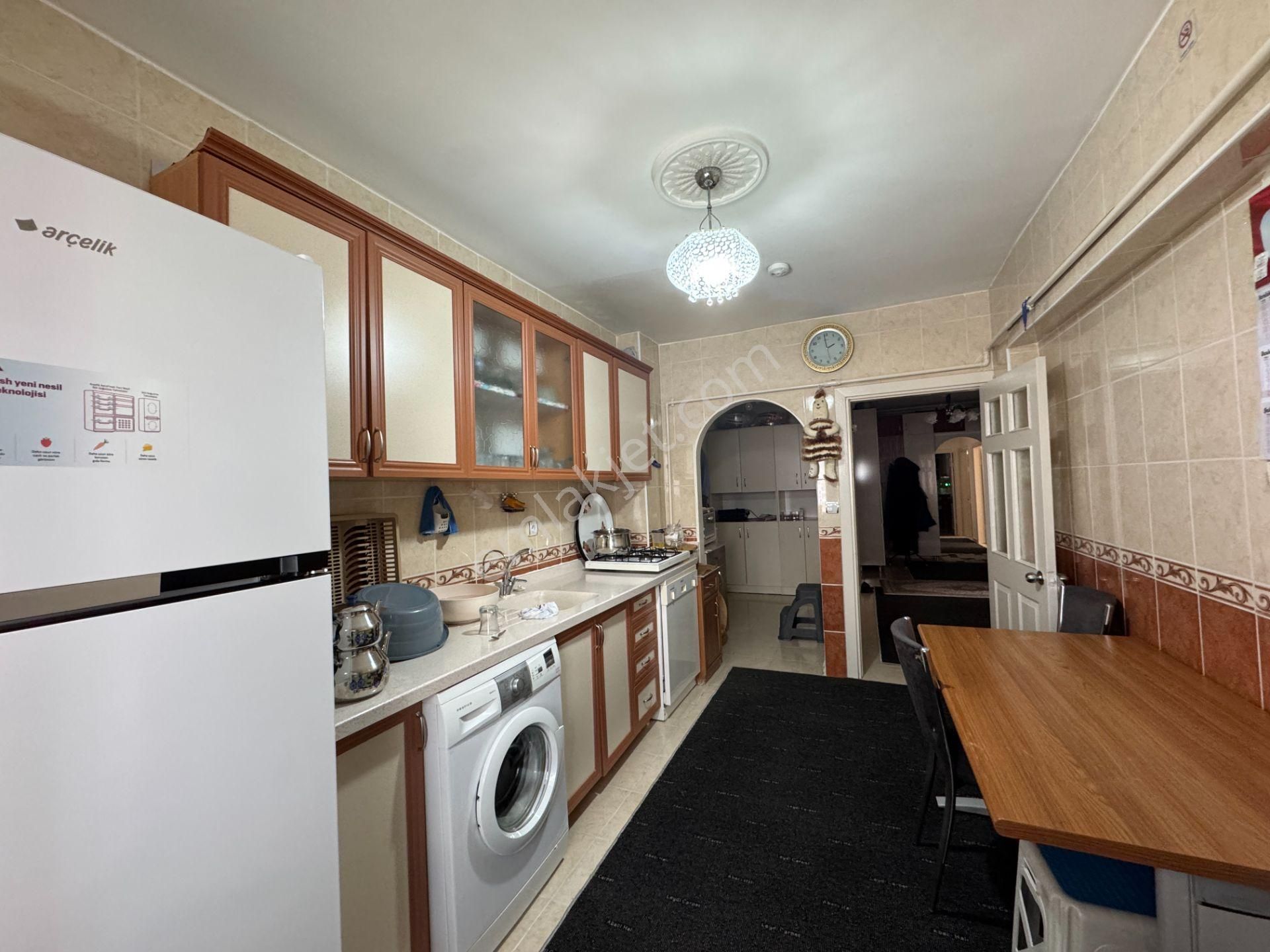 Kalecik Emlak'tan Fatih Mahallesinde Katta Ön Cephe 3+1 Daire