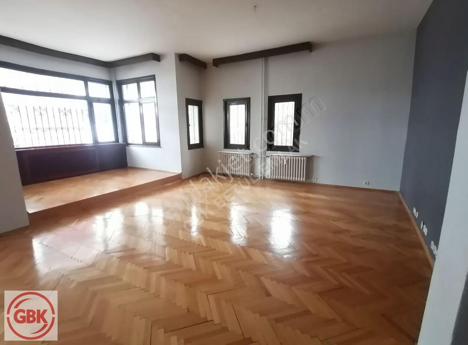 Büyükesat Kaptanpaşa Sokak Kahraman Kadın Köşe Başı Yüksek Giriş - Görsel 33