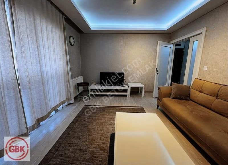 Açin Caddesinde Huzurlu Bir Yaşam: Bahçeli, Balkonlu 2+1 Daire - Görsel 13