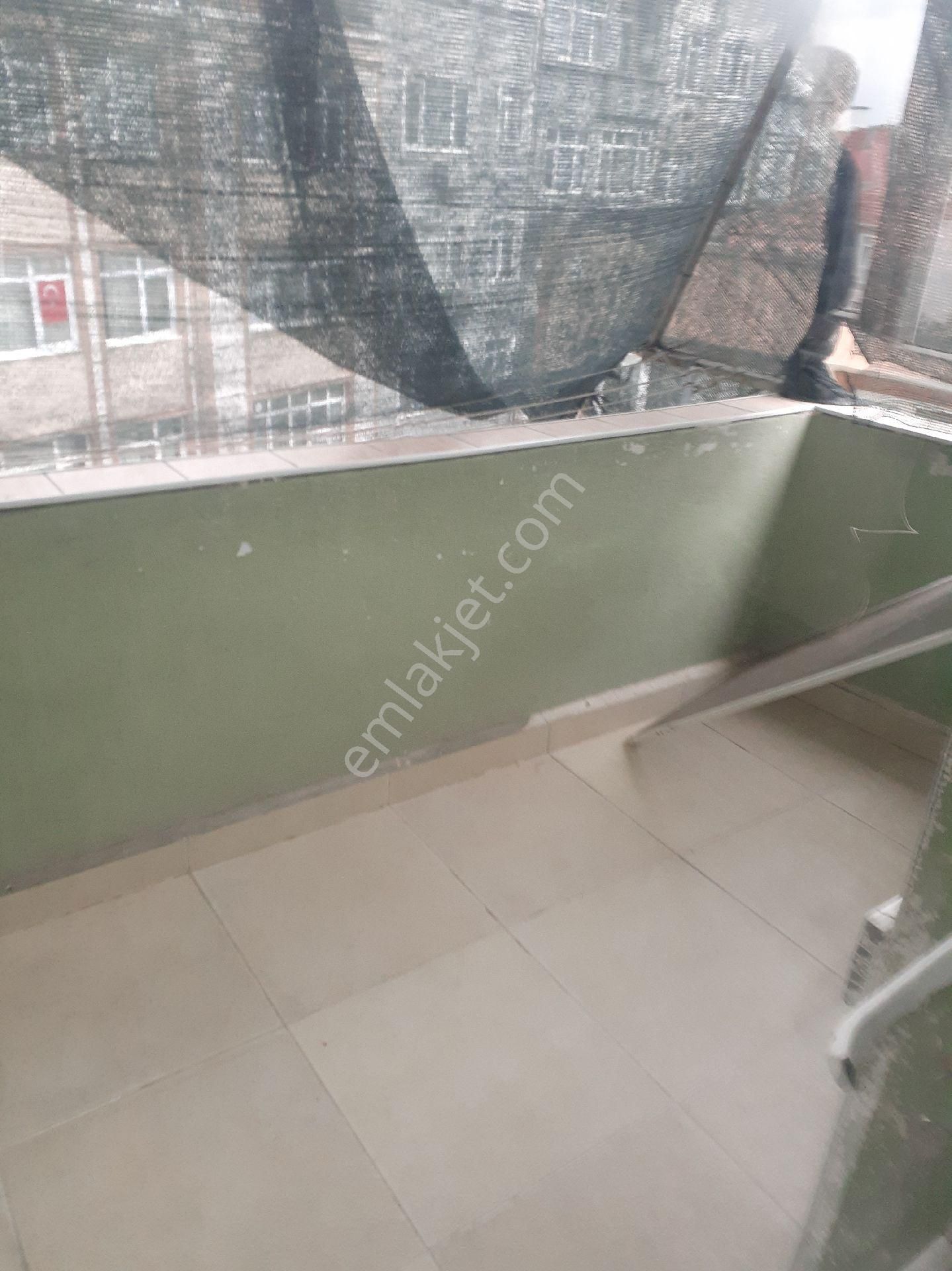 Fatih... Kocamustafapaşa Sümbülefendi Uykudede Mevkisinde Kiralık Otoparklı - Görsel 13
