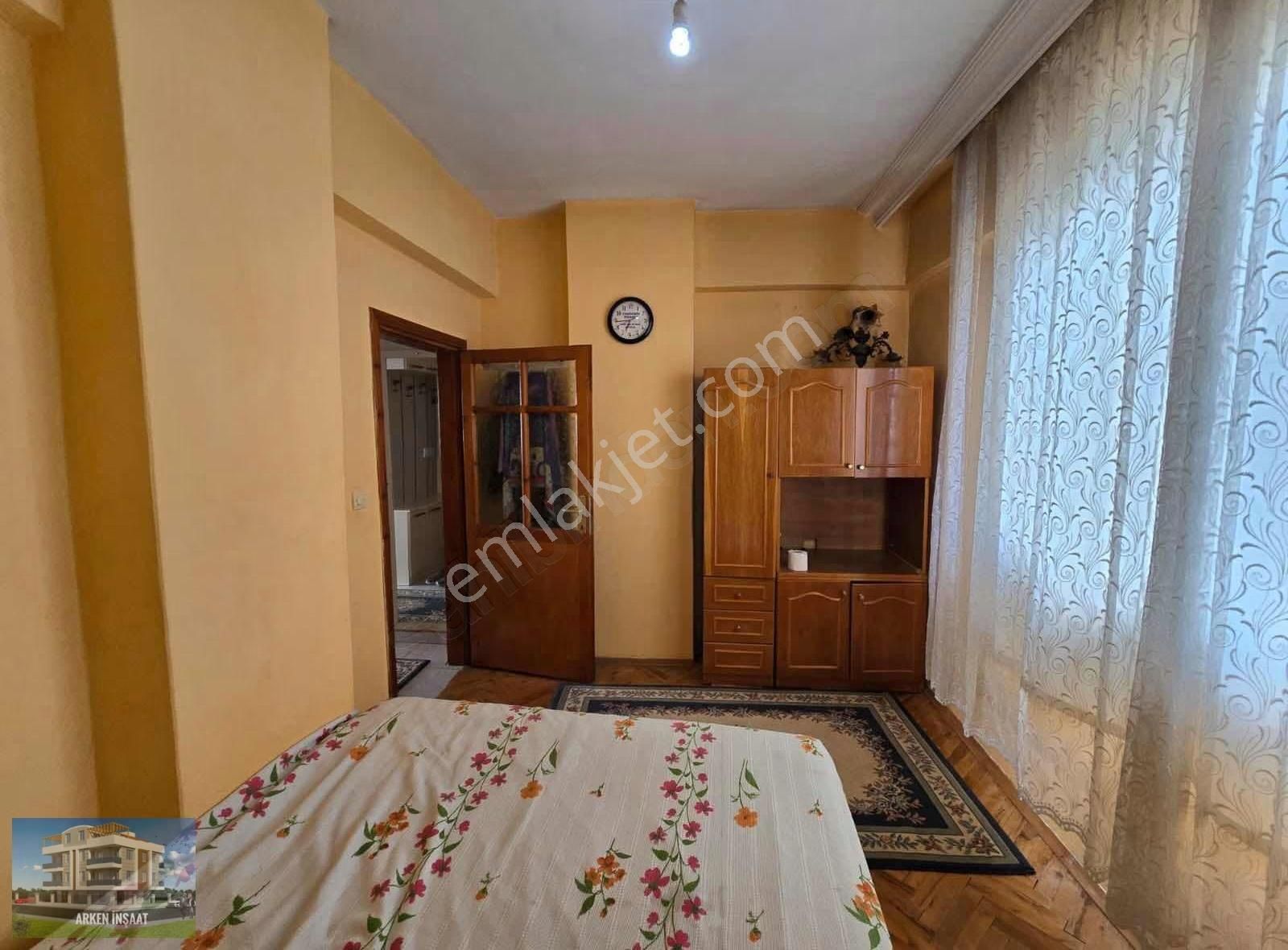 Cumhuriyet Mah. Arakat Asansörlü Satılık 3+1 Ayrı Mutfaklı Daire - Görsel 21