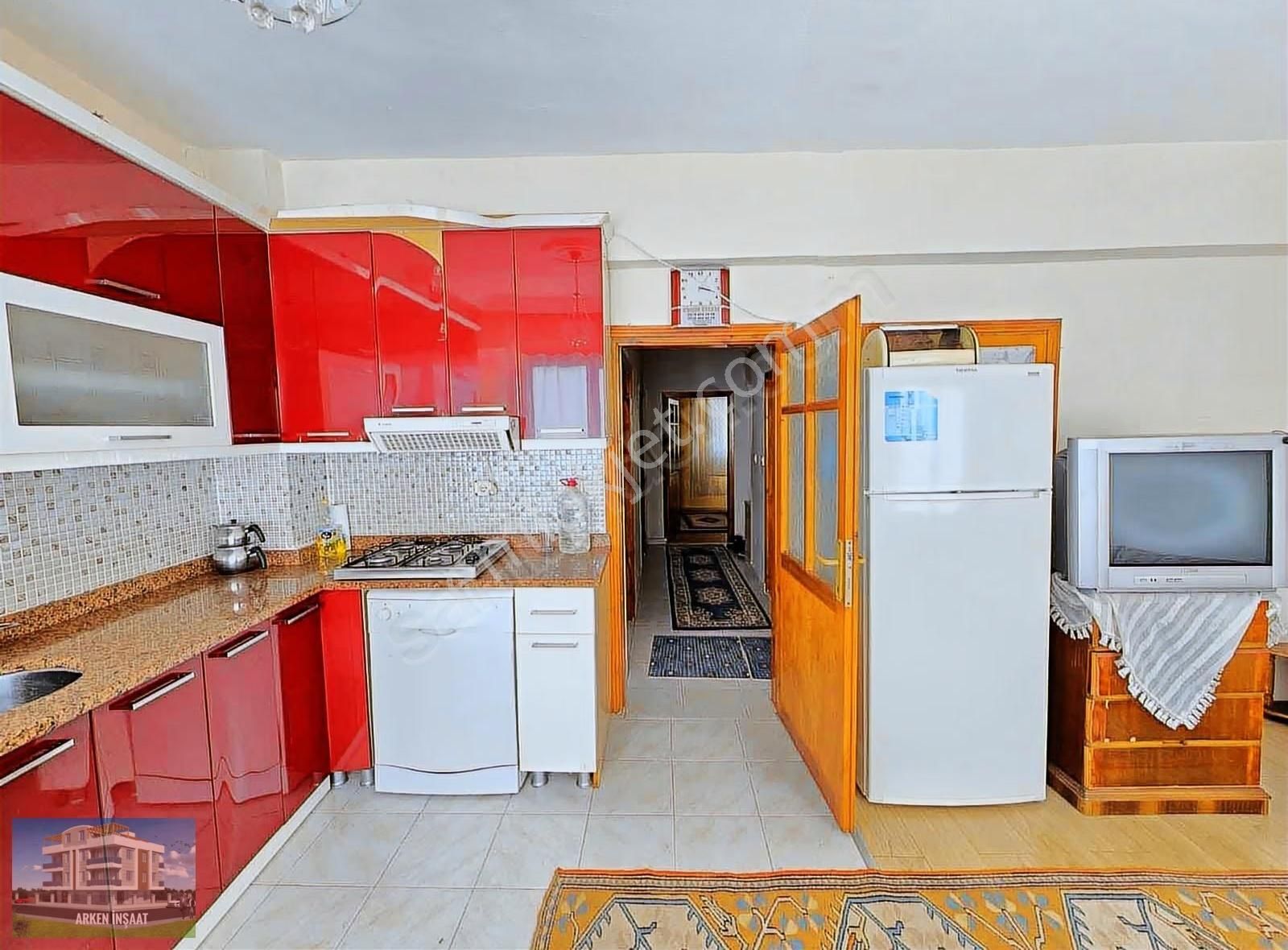 Cumhuriyet Mah. Arakat Asansörlü Satılık 3+1 Ayrı Mutfaklı Daire - Görsel 17