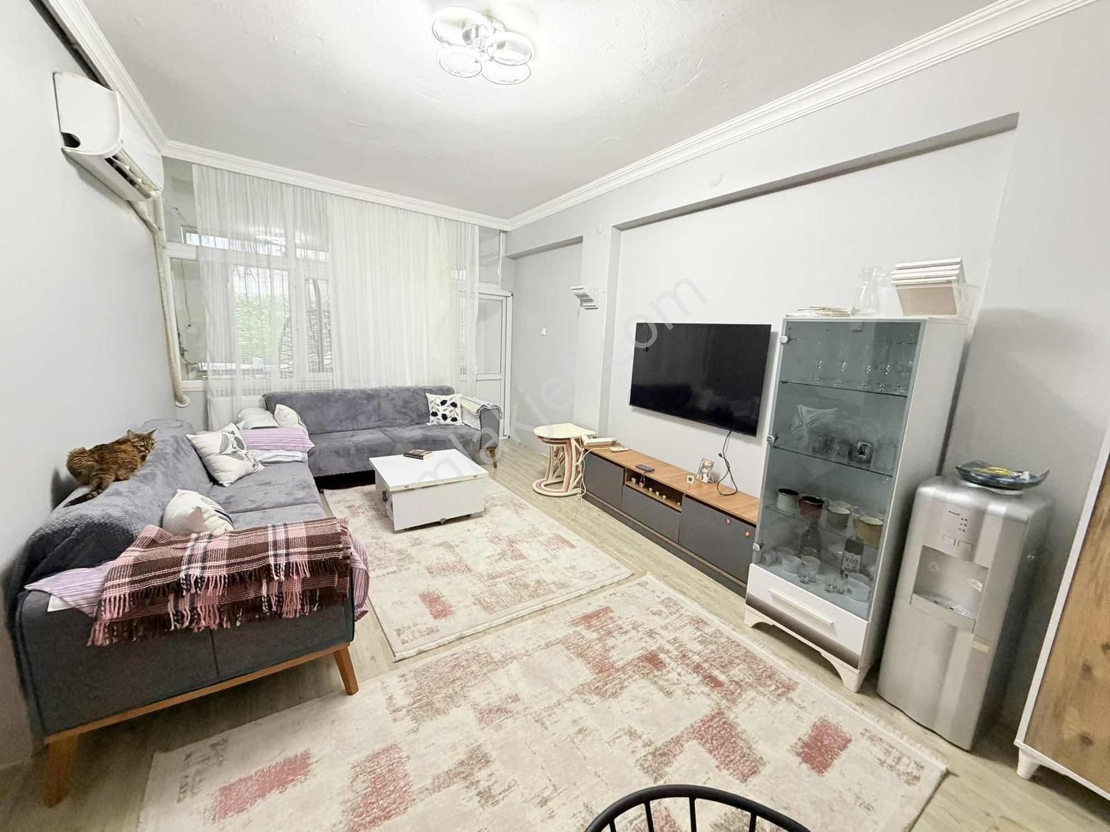 Üçyol Metro Yakını 2+1 Doğalgazlı Arakat Bakımlı "boş" Daire - Görsel 5