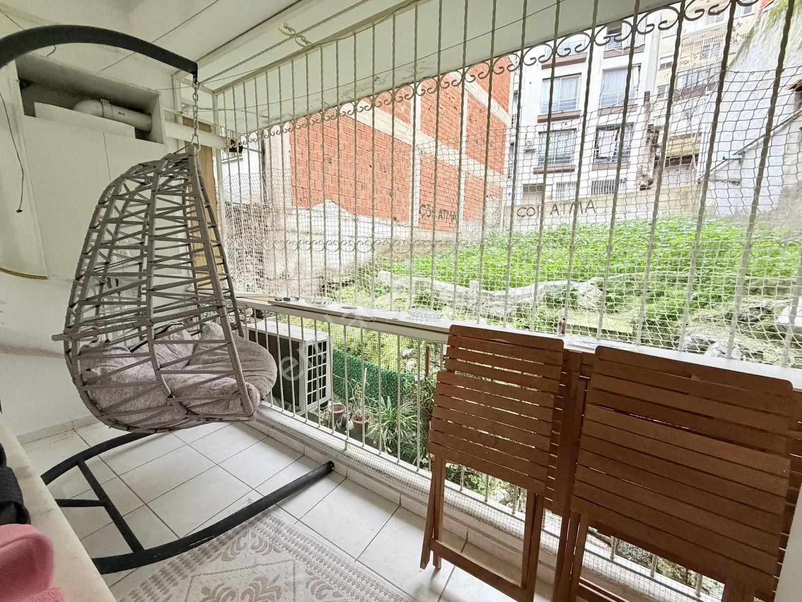 Üçyol Metro Yakını 2+1 Doğalgazlı Arakat Bakımlı "boş" Daire - Görsel 15