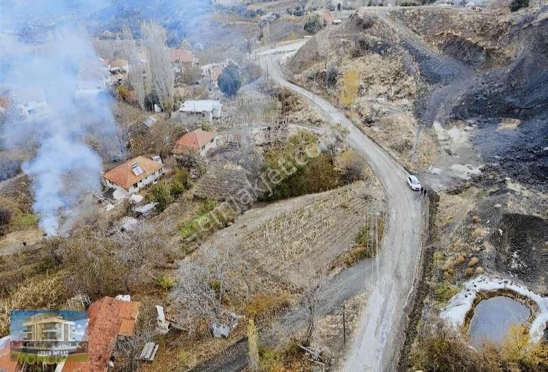 Korkuteli Güzle Yaylası Yazlık Tek Tapu Parsel Sarıağaç Satılık