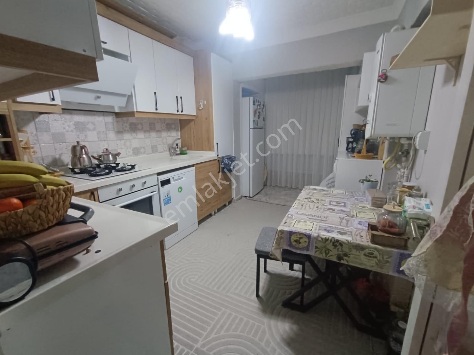 Sincan Atatürk Mhde 3+1 Full Yapılı Kat Konumunda Merkezi Yerde Daire - Görsel 3