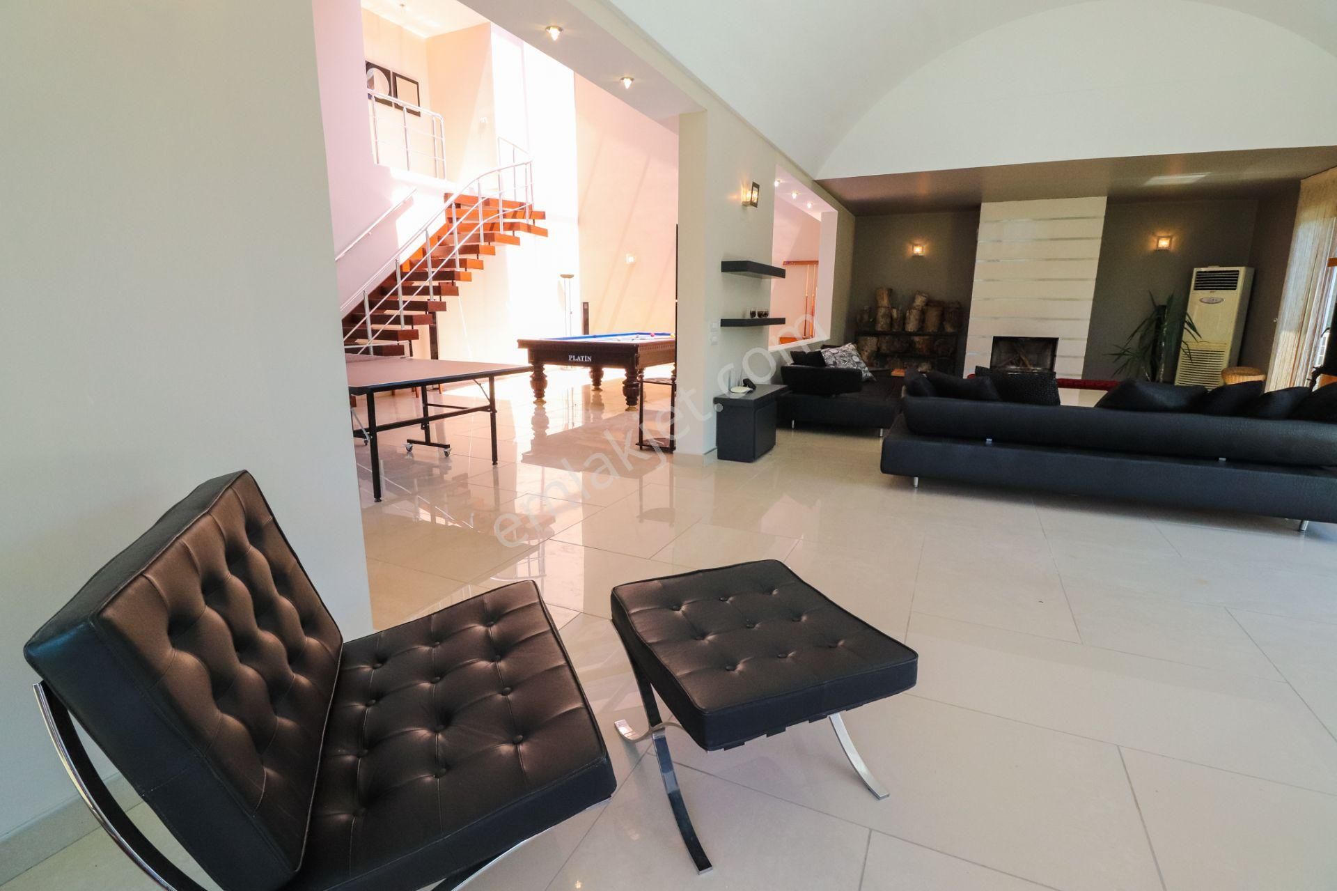 Karaağaç Vadipark Evlerinde Havuzlu Villa - Görsel 4