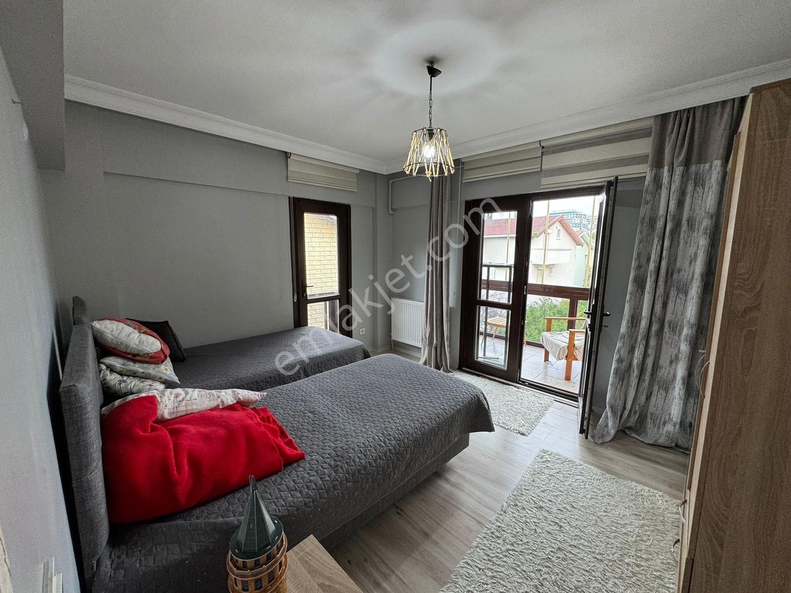 Kumburgazda Lüks Site İçinde Şömineli Havuz Manzaralı 2+1 Daire - Görsel 22