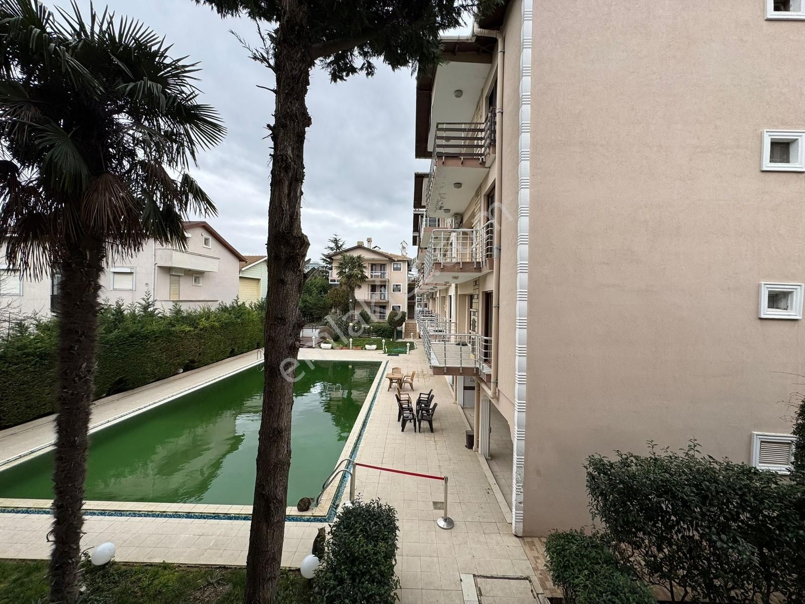 Kumburgazda Lüks Site İçinde Şömineli Havuz Manzaralı 2+1 Daire - Görsel 31