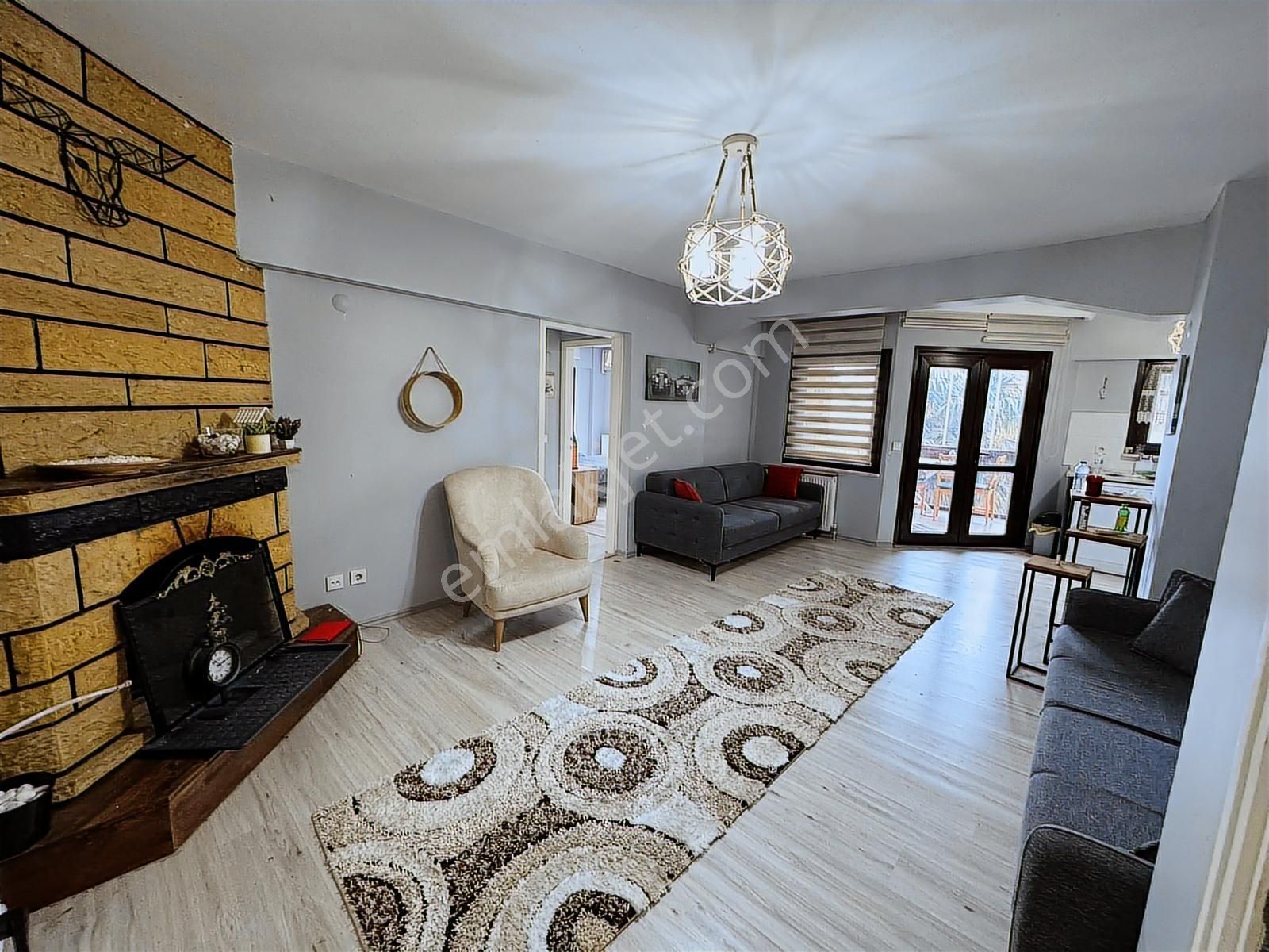 Kumburgazda Lüks Site İçinde Şömineli Havuz Manzaralı 2+1 Daire - Görsel 6