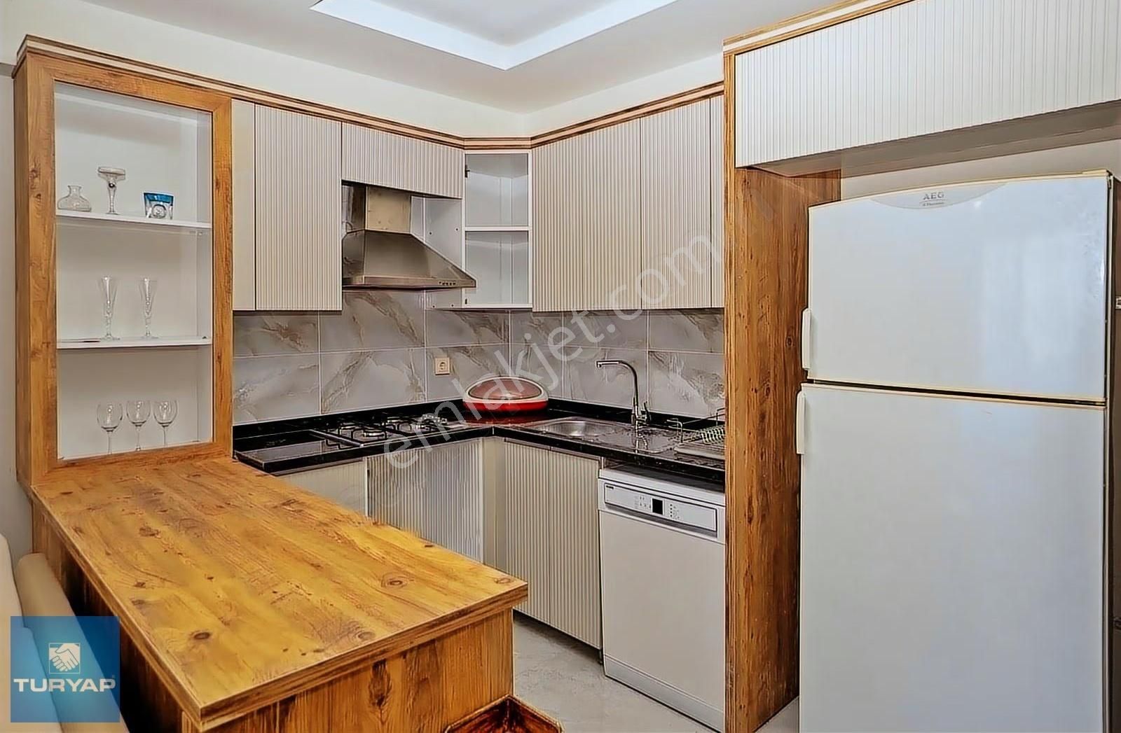 Tömük'te Havuzlu Mobilyalı 1+1 Kiralık - Görsel 3