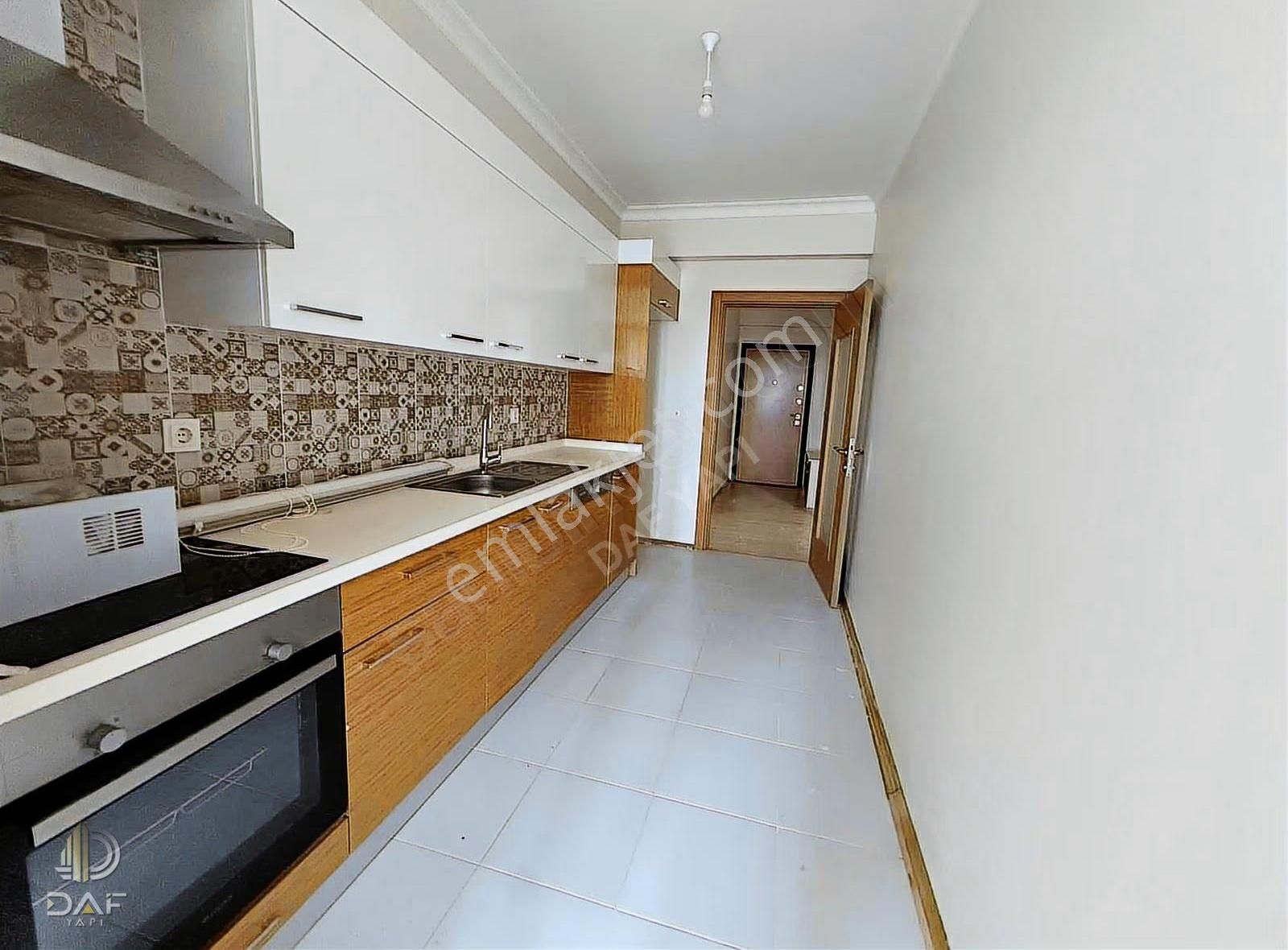 Güvenlikli Otoparklı Vefa 1 Konutlarında Kiralık Ara Kat - Görsel 2