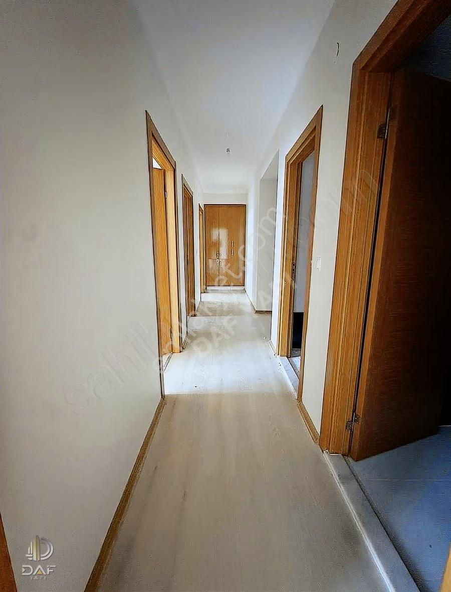 Güvenlikli Otoparklı Vefa 1 Konutlarında Kiralık Ara Kat - Görsel 4
