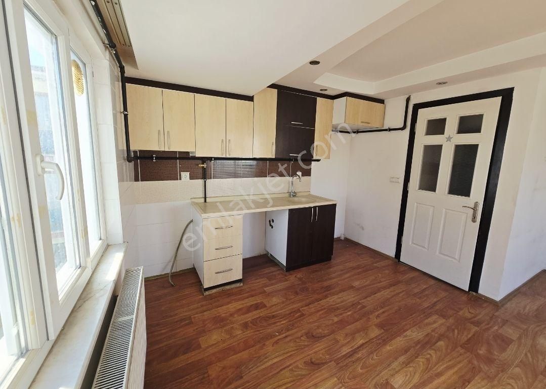 Karaman Mh'de, Salı Pazarı Mevki 2+1 Çift Balkonlu Daire - Görsel 4