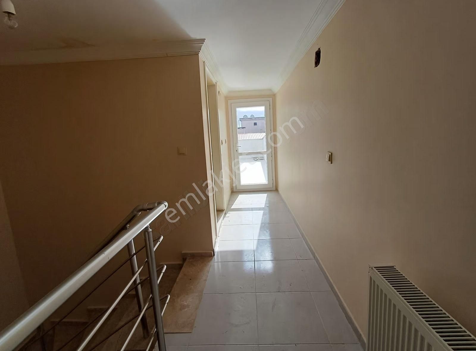 Doğru Gayrimenkulden Tam Merkezde 4+1 Geniş Teraslı Dublex - Görsel 23