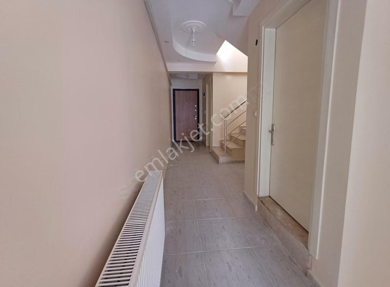 Doğru Gayrimenkulden Tam Merkezde 4+1 Geniş Teraslı Dublex - Görsel 29