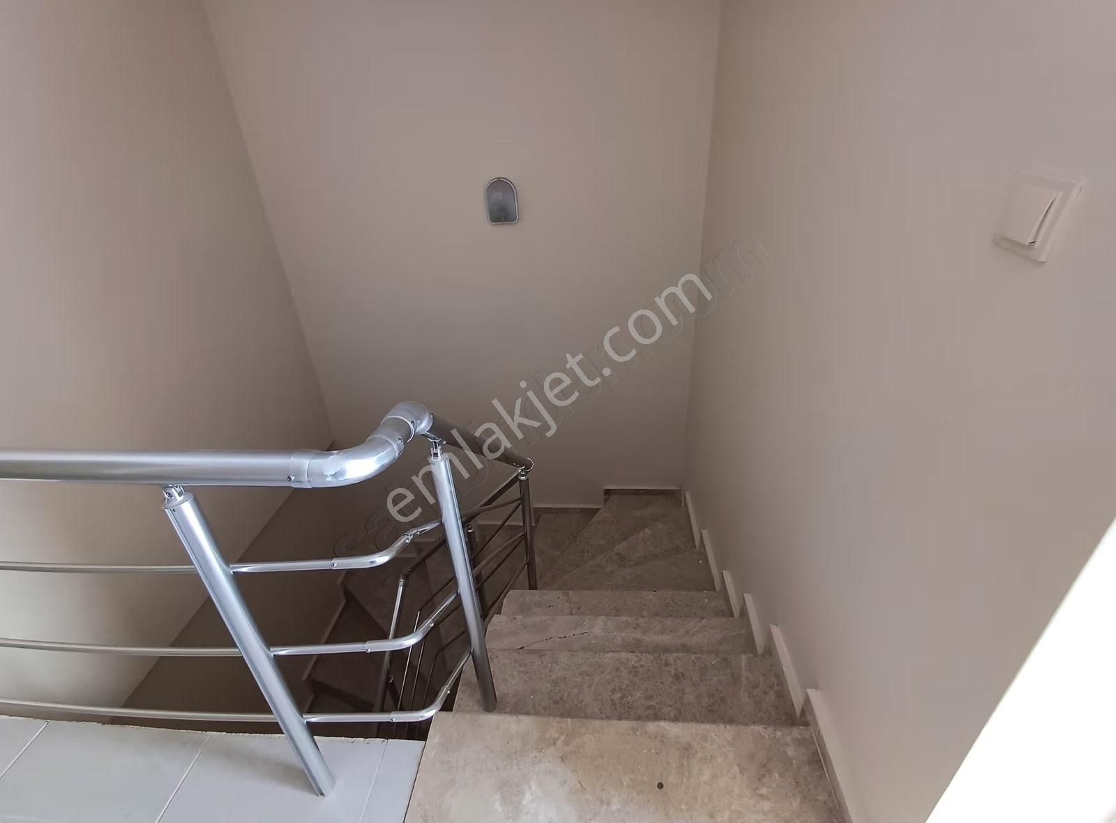 Doğru Gayrimenkulden Tam Merkezde 4+1 Geniş Teraslı Dublex - Görsel 27