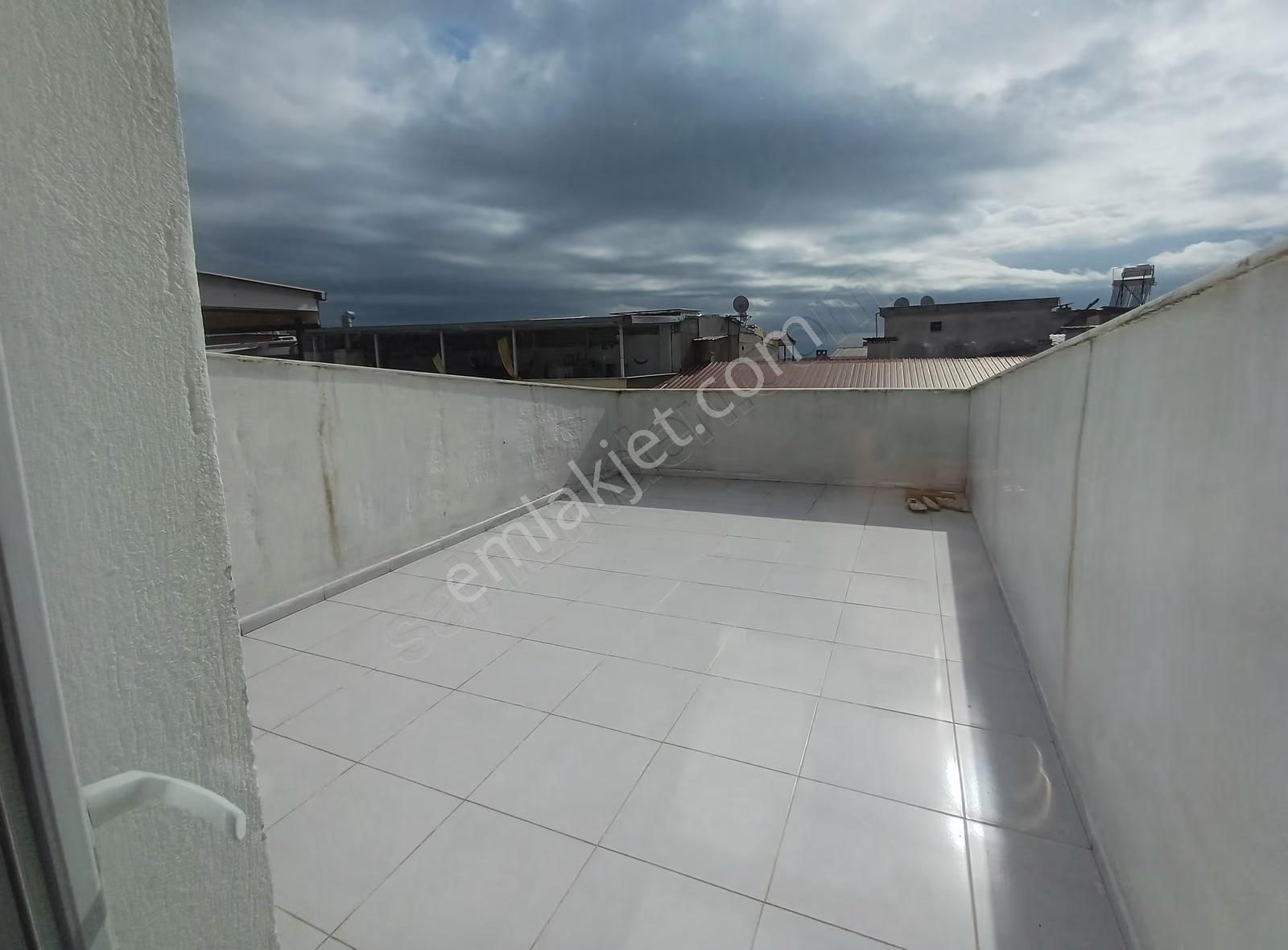 Doğru Gayrimenkulden Tam Merkezde 4+1 Geniş Teraslı Dublex - Görsel 33