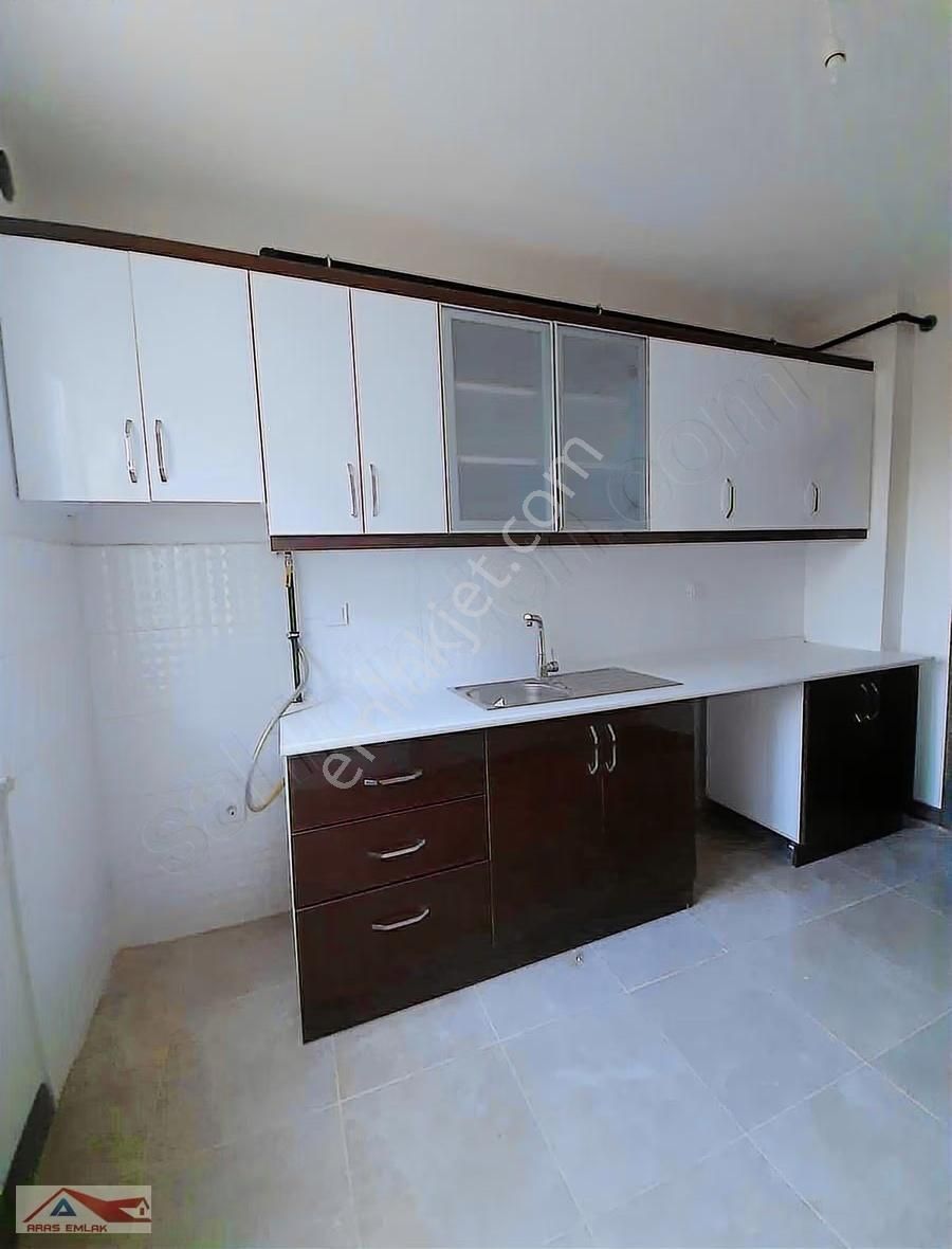 Tokide Site İçinde Ara Katta Uygun Daire Borçsuz Tapulu - Görsel 8