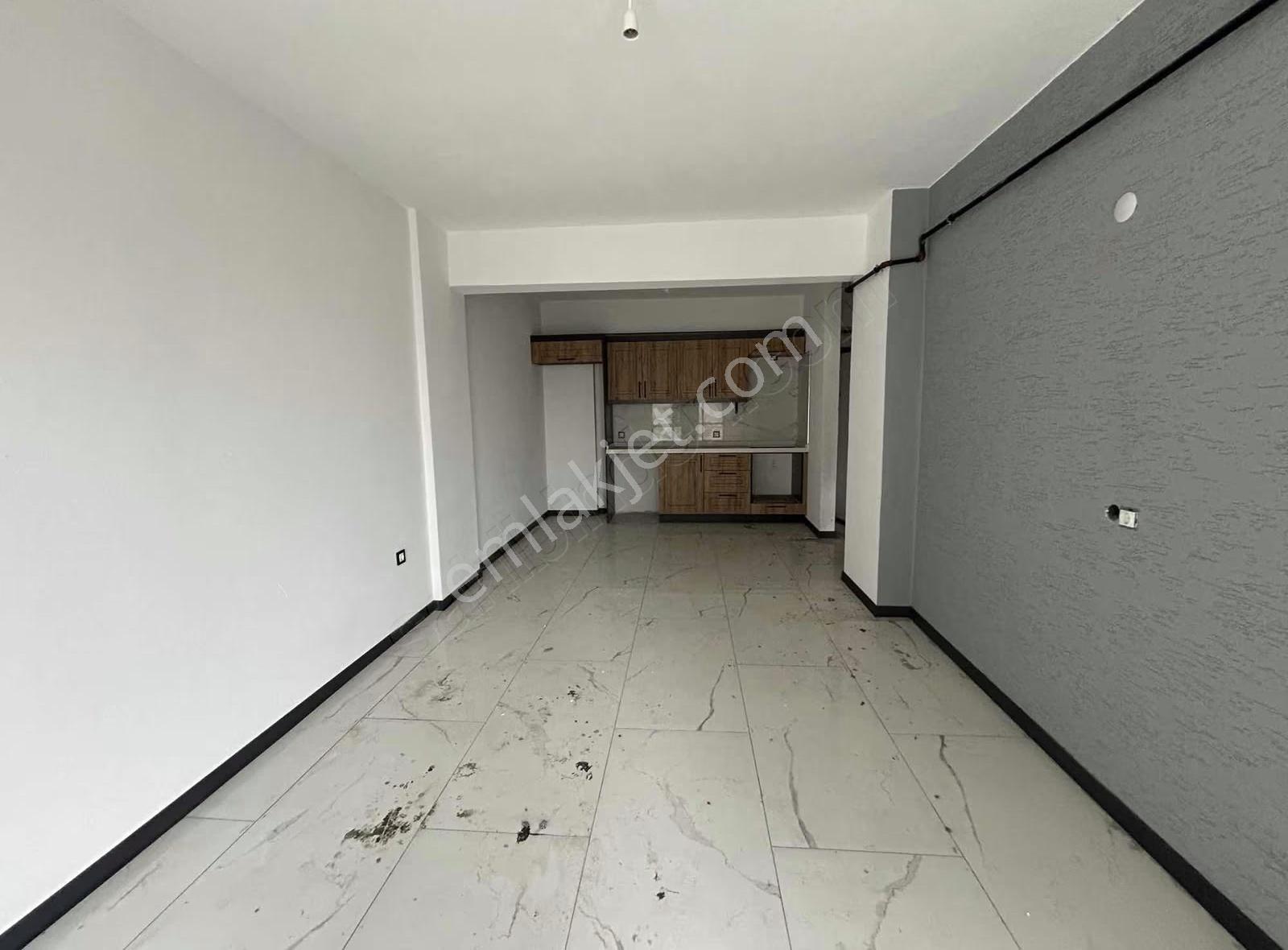 Çerkezköy'ün İlk Rezidans Projesinde Havuz Cepheli 1+1 Daire - Görsel 15