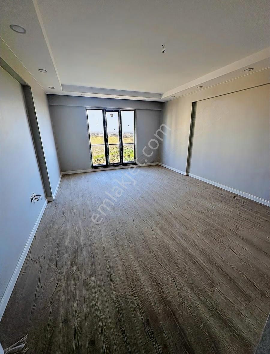 Lüks Site'de Güvenlkli,hamamlı,havuzlu Kiralık 2+1 - Görsel 11