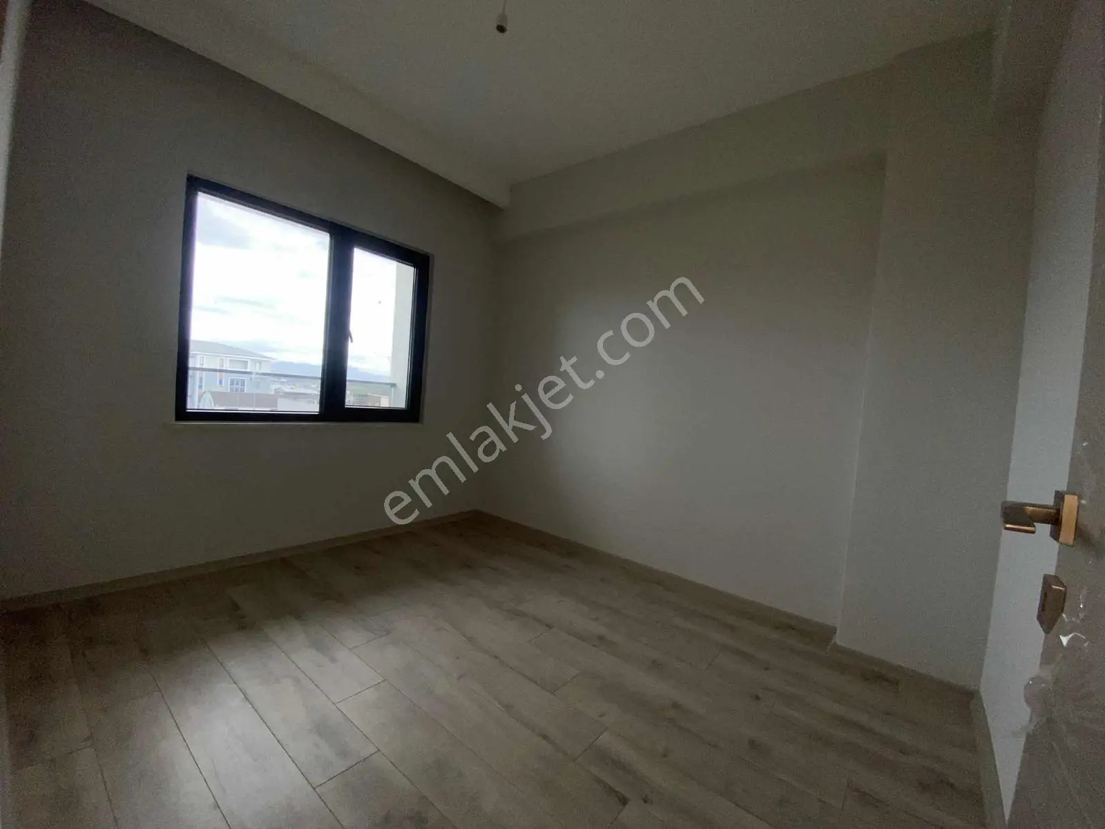 Yolçatı Site İçerisinde Kiralik 2+1 Daire - Görsel 2