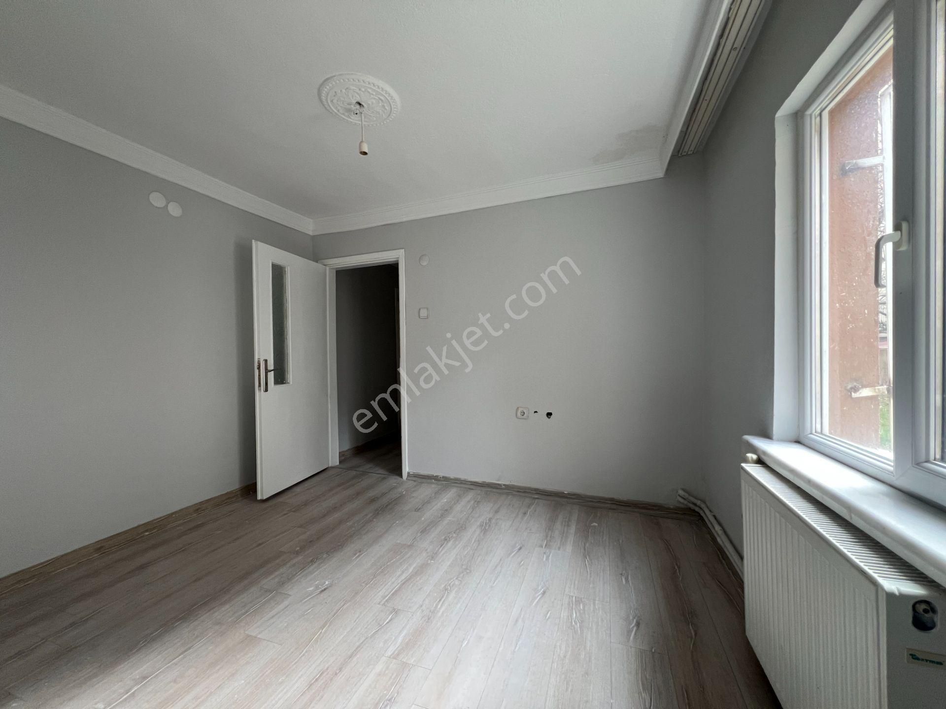 Ufuk Kılıç Emlak'tan Merkezi Konumda 3+1 Yapılı Kiralık Daire - Görsel 15