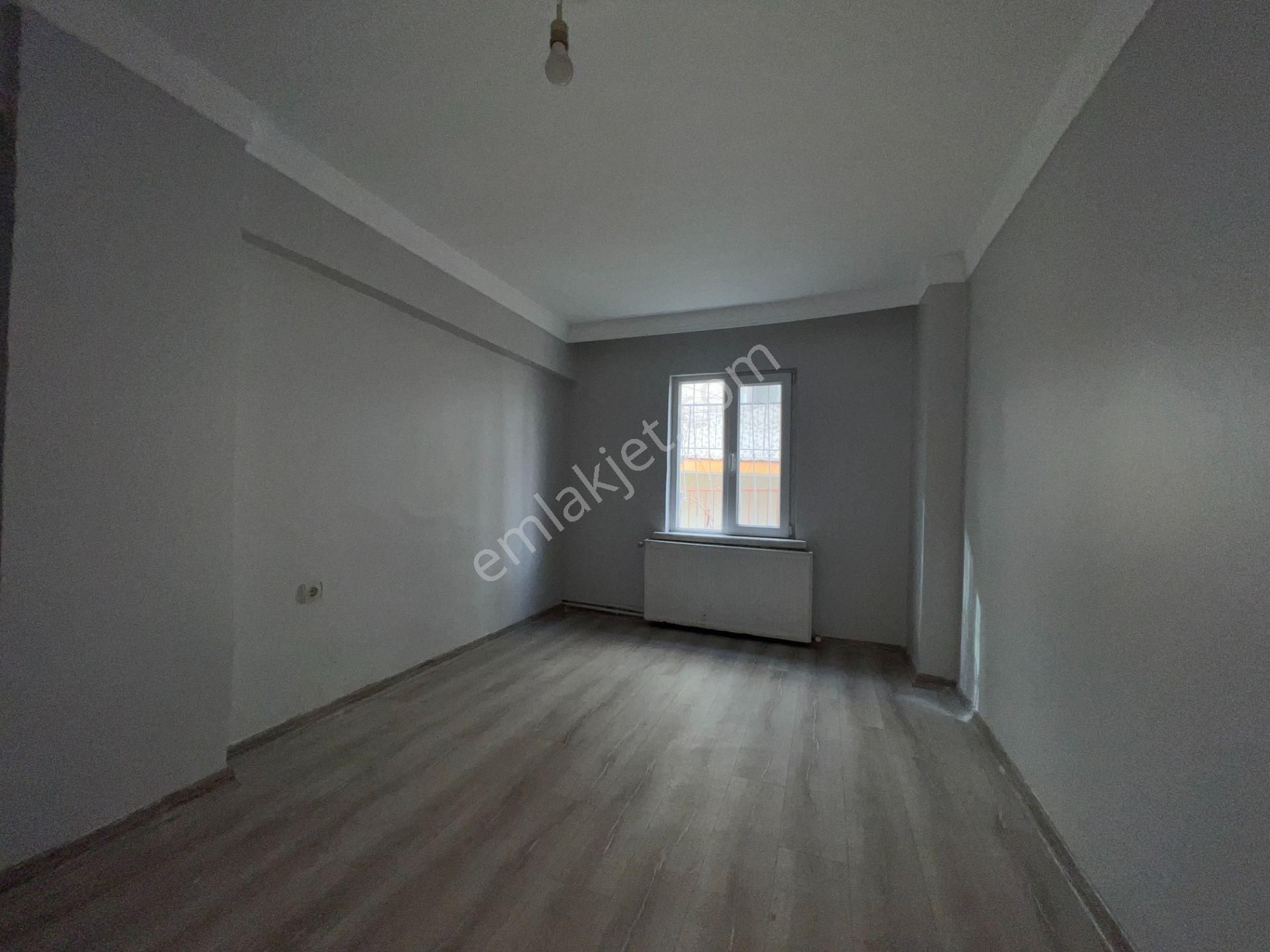 Ufuk Kılıç Emlak'tan Merkezi Konumda 3+1 Yapılı Kiralık Daire - Görsel 21