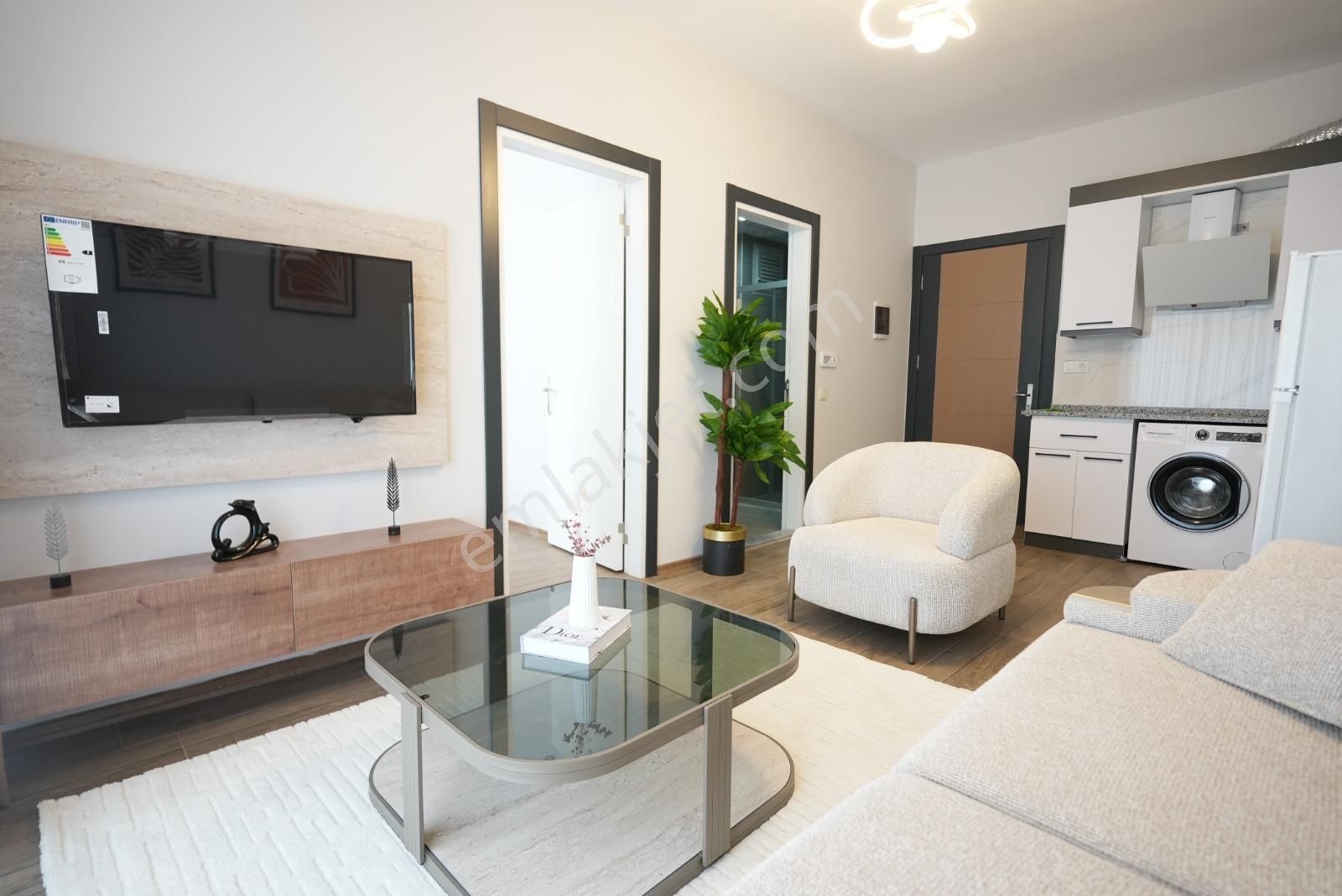 Zeytinköyde Üniversite Yakını Satılık 1+12+1 Apart