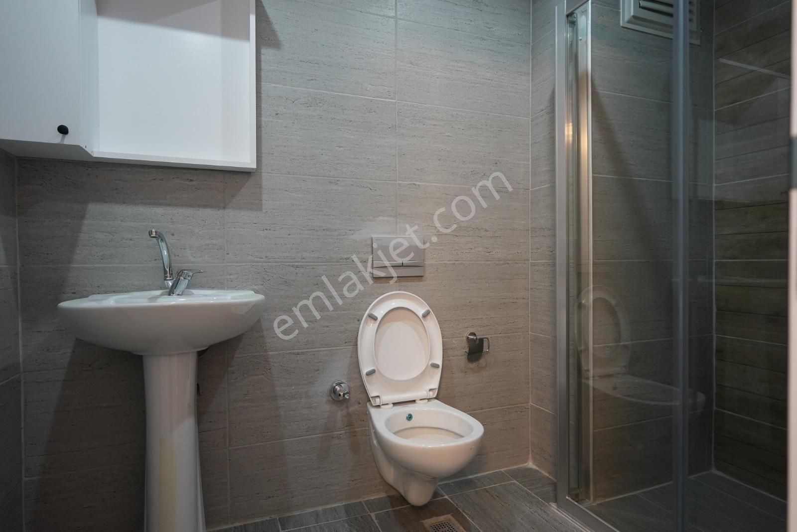 Zeytinköyde Üniversite Yakını Satılık 1+12+1 Apart - Görsel 6