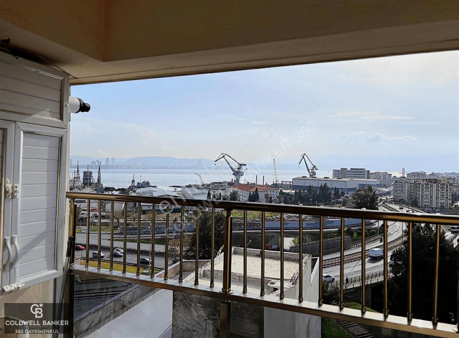 Bayraklı Naldökende Deniz Manzaralı 3+1 Satılık - Görsel 3