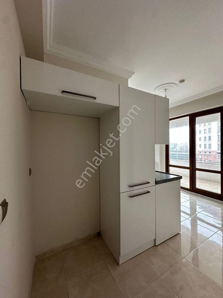 Yomra Sancak Mahallesınde Satılık Fırsat Daıre - Görsel 13