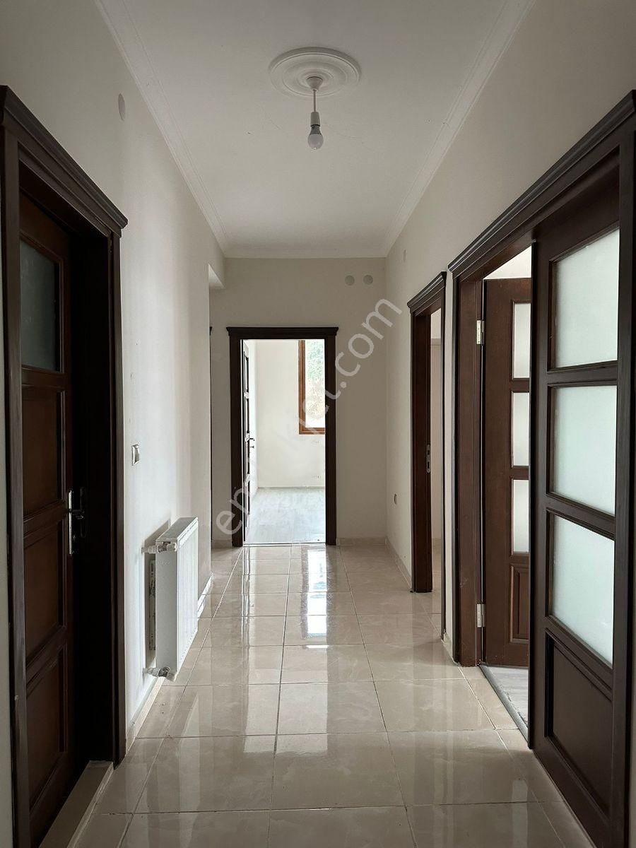 Yomra Sancak Mahallesınde Satılık Fırsat Daıre - Görsel 17