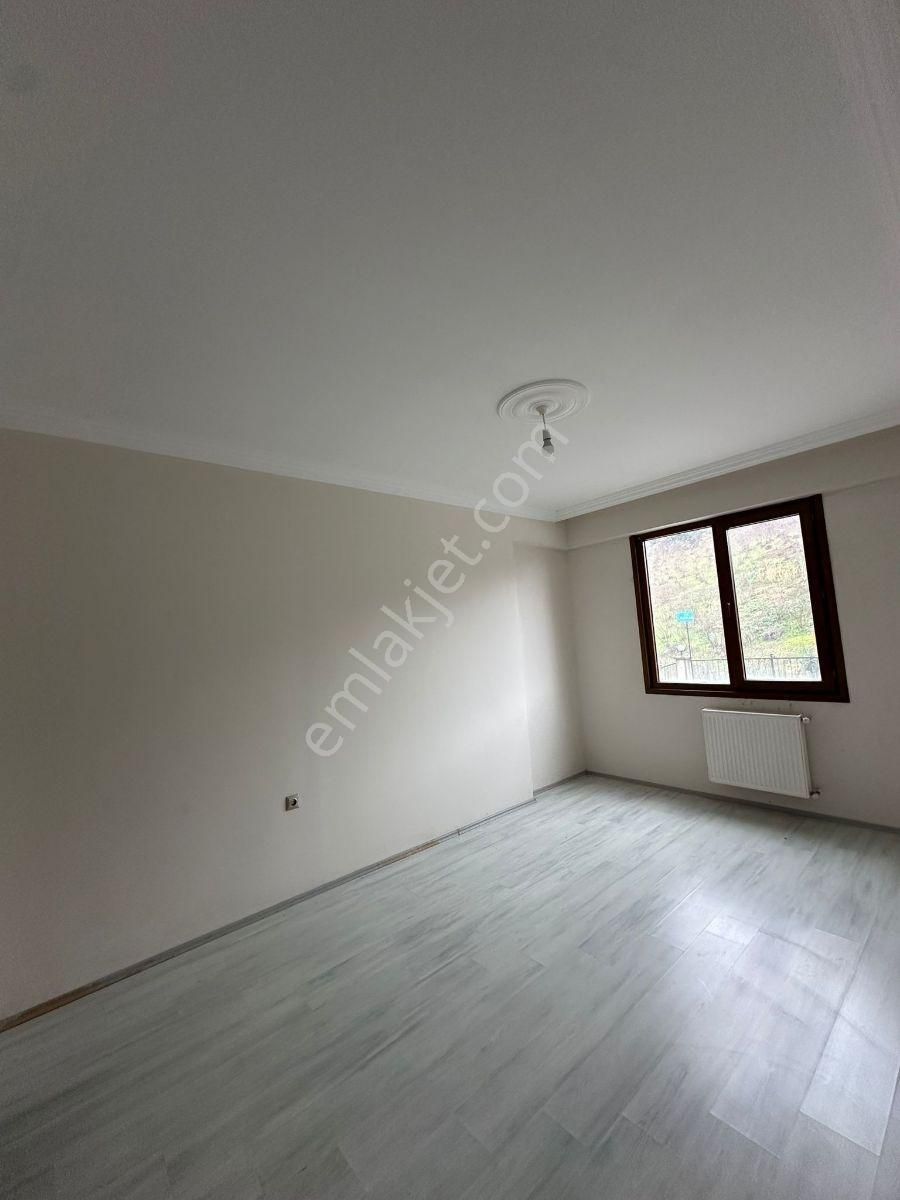 Yomra Sancak Mahallesınde Satılık Fırsat Daıre - Görsel 27